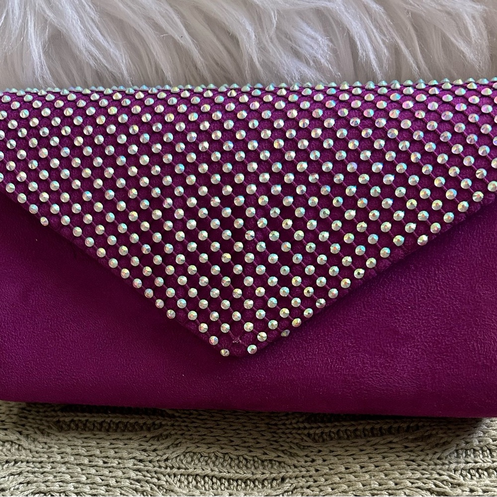 NWT Dasein Fuchsia Crystal-Embellished Envelope Clutch - Picture 2 of 7